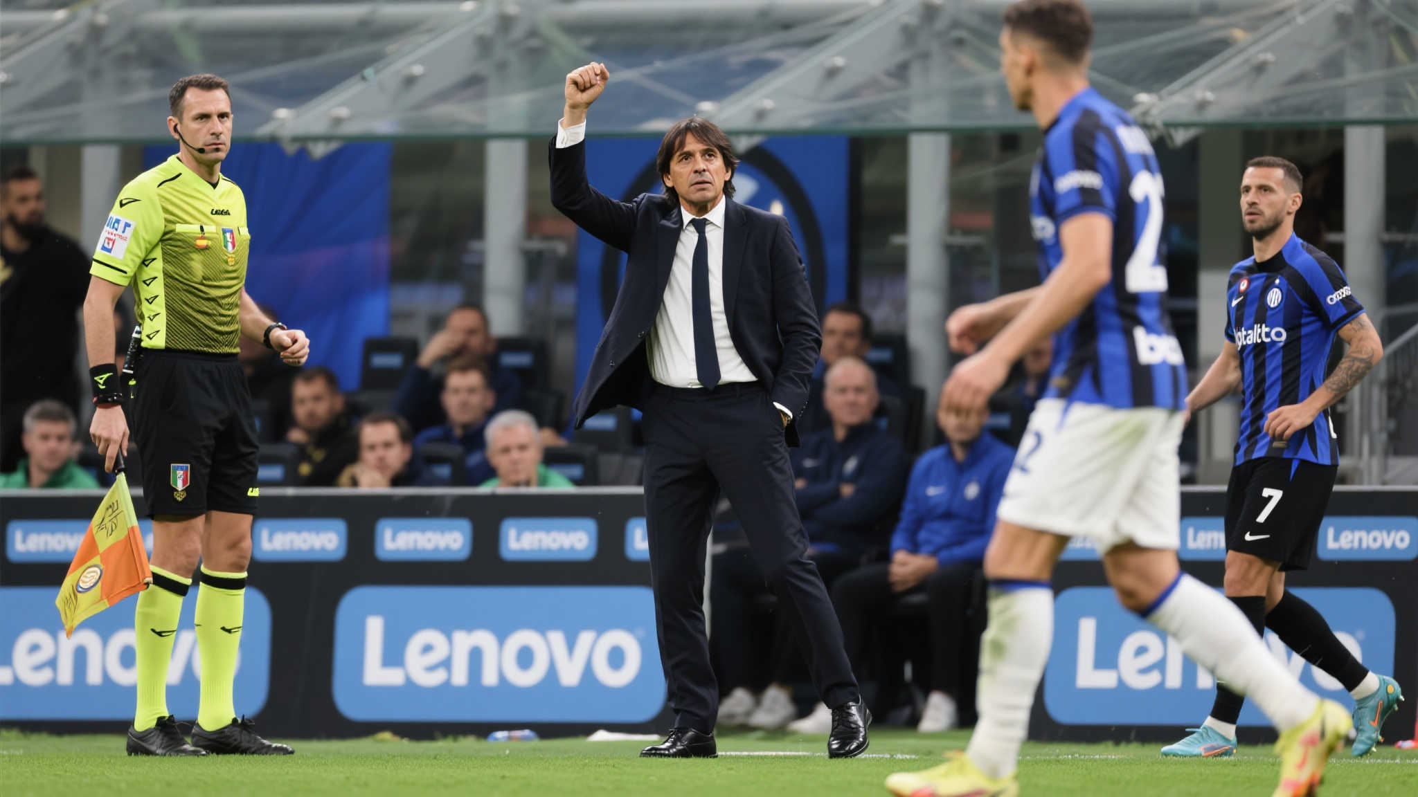 愤怒与感激交织:欧冠谜案揭晓,小因背后真相 愤怒与感激交织:欧冠谜案揭晓,小因背后真相